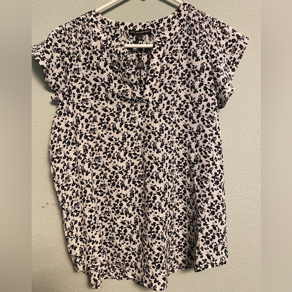 Adrianna Papell Smocked Shoulder Ditsy Floral print Blouse size S
